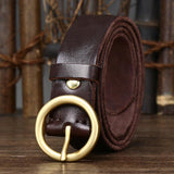 Bælte til kvinder i læder med vintagepræg og rundt spænde – model Koralia