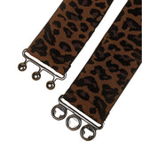 Kjolebælte med elastisk leopardprint og markeret talje – model Serina
