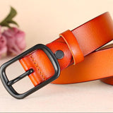 Cognac / 90 cm Læderbælte til kvinder med sort spænde og glat læder – model Elara